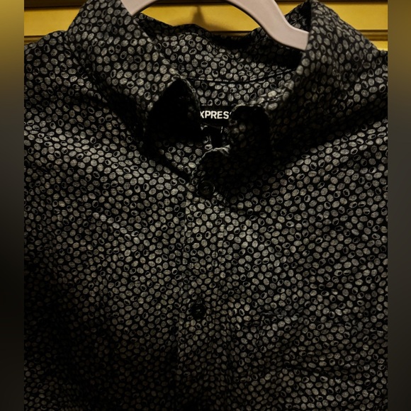 EXPRESS - Picture 6 of 7